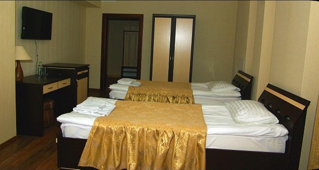 Hotel Deluxe Городенка Номер фото